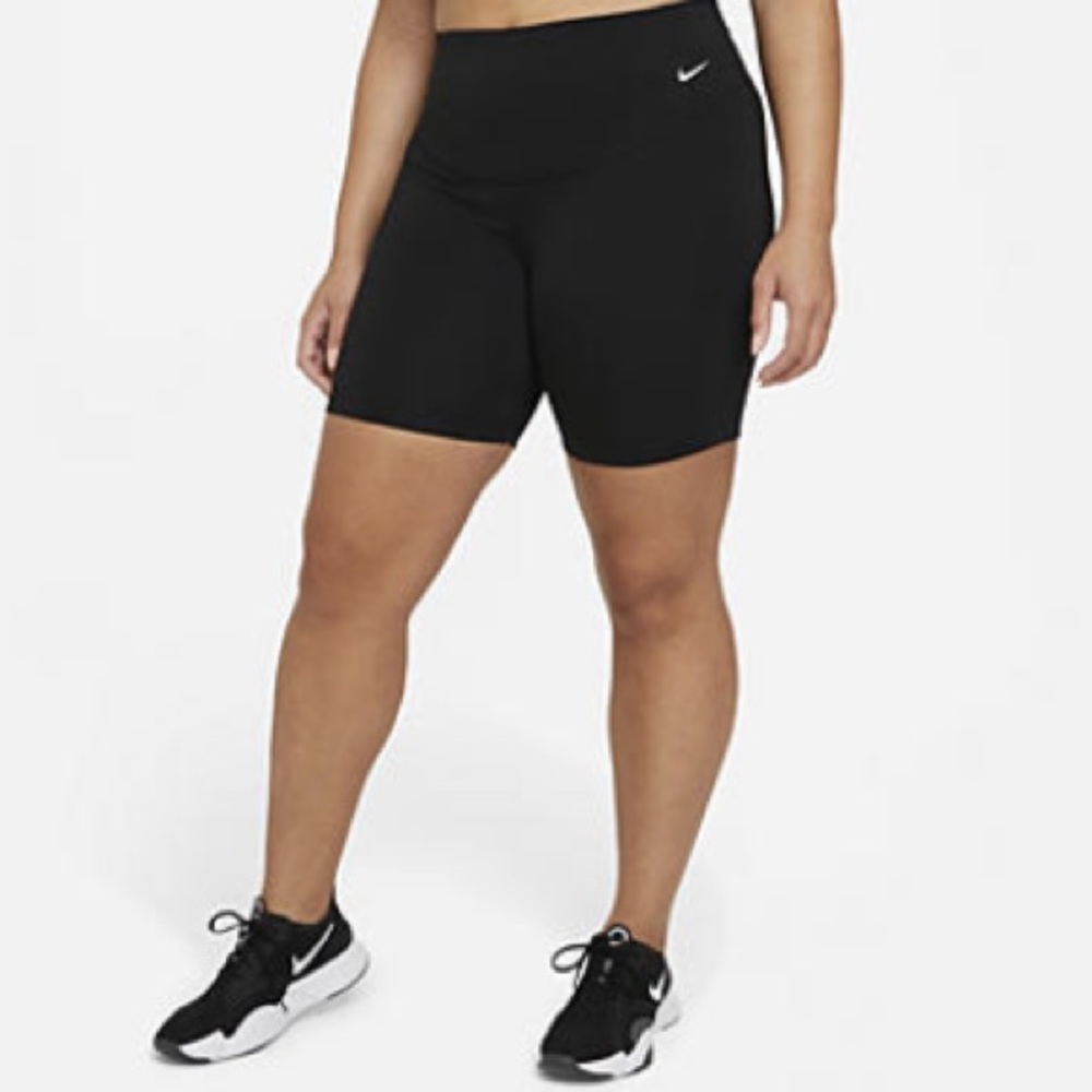 New🌿Nike Mid-Rise 7" Bike Shorts